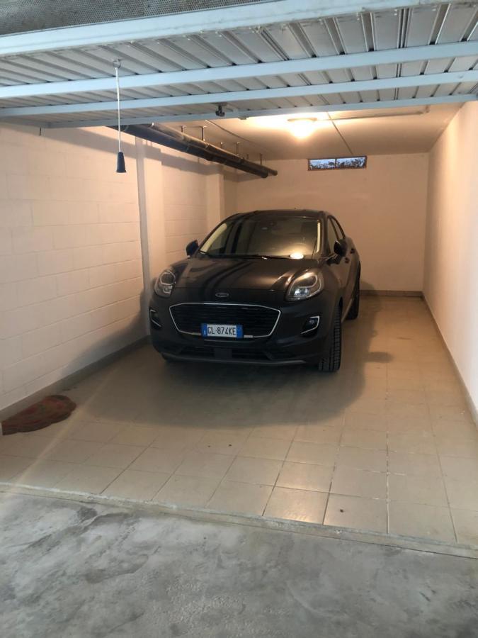 Residence Luxury Elisabeth Con Posto Spiaggia Incluso Caorle Exterior foto