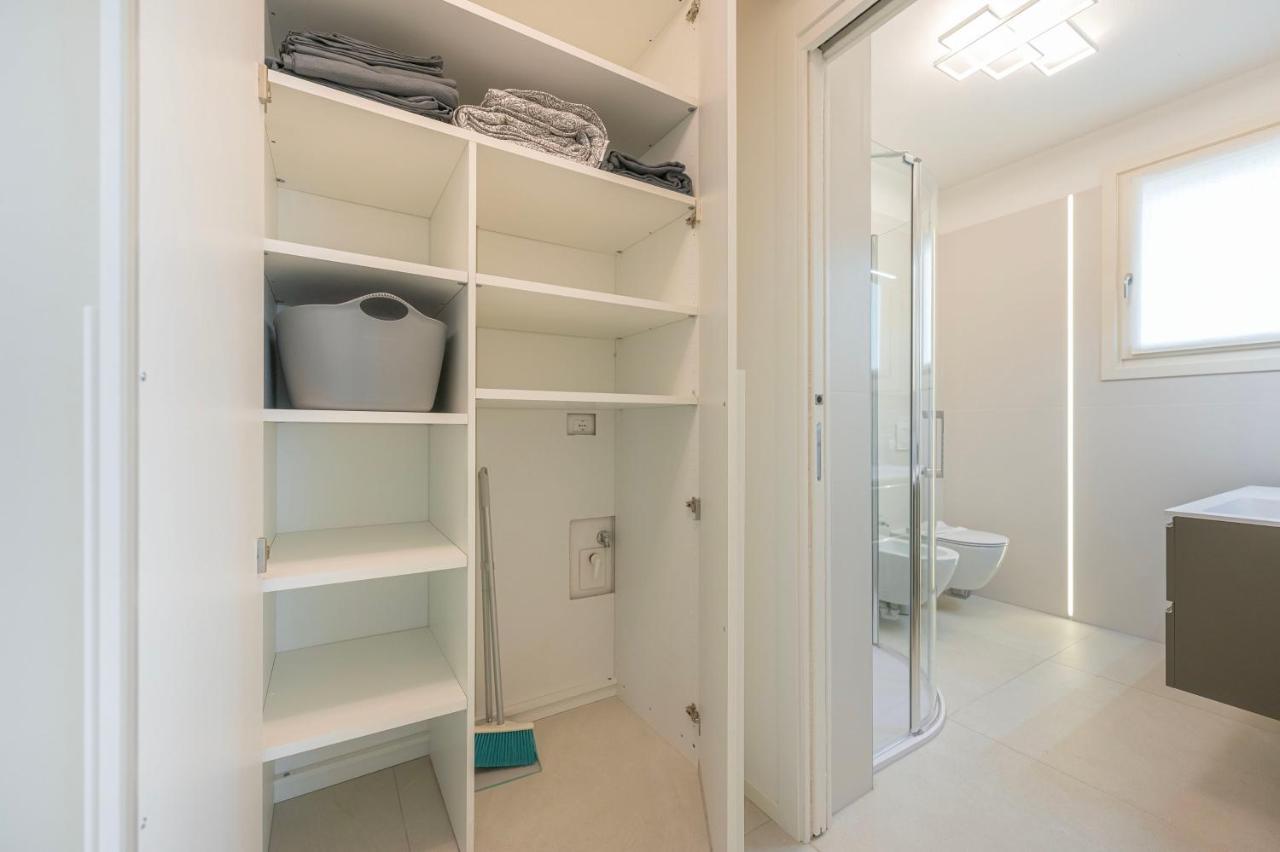 Residence Luxury Elisabeth Con Posto Spiaggia Incluso Caorle Exterior foto