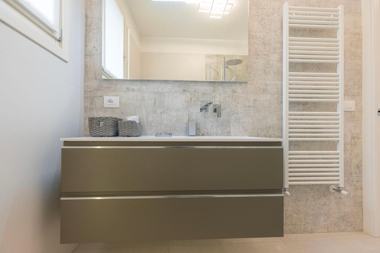 Residence Luxury Elisabeth Con Posto Spiaggia Incluso Caorle Exterior foto
