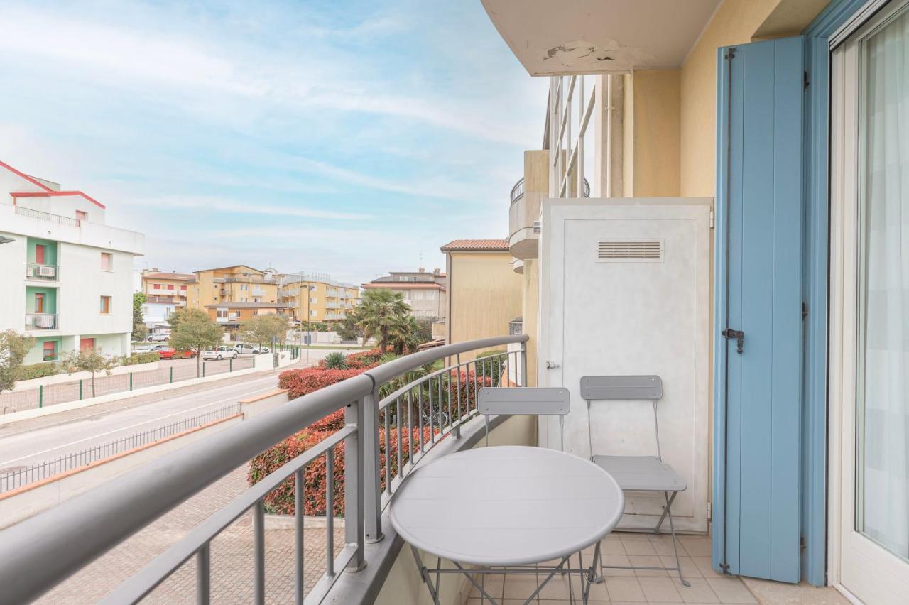 Residence Luxury Elisabeth Con Posto Spiaggia Incluso Caorle Exterior foto